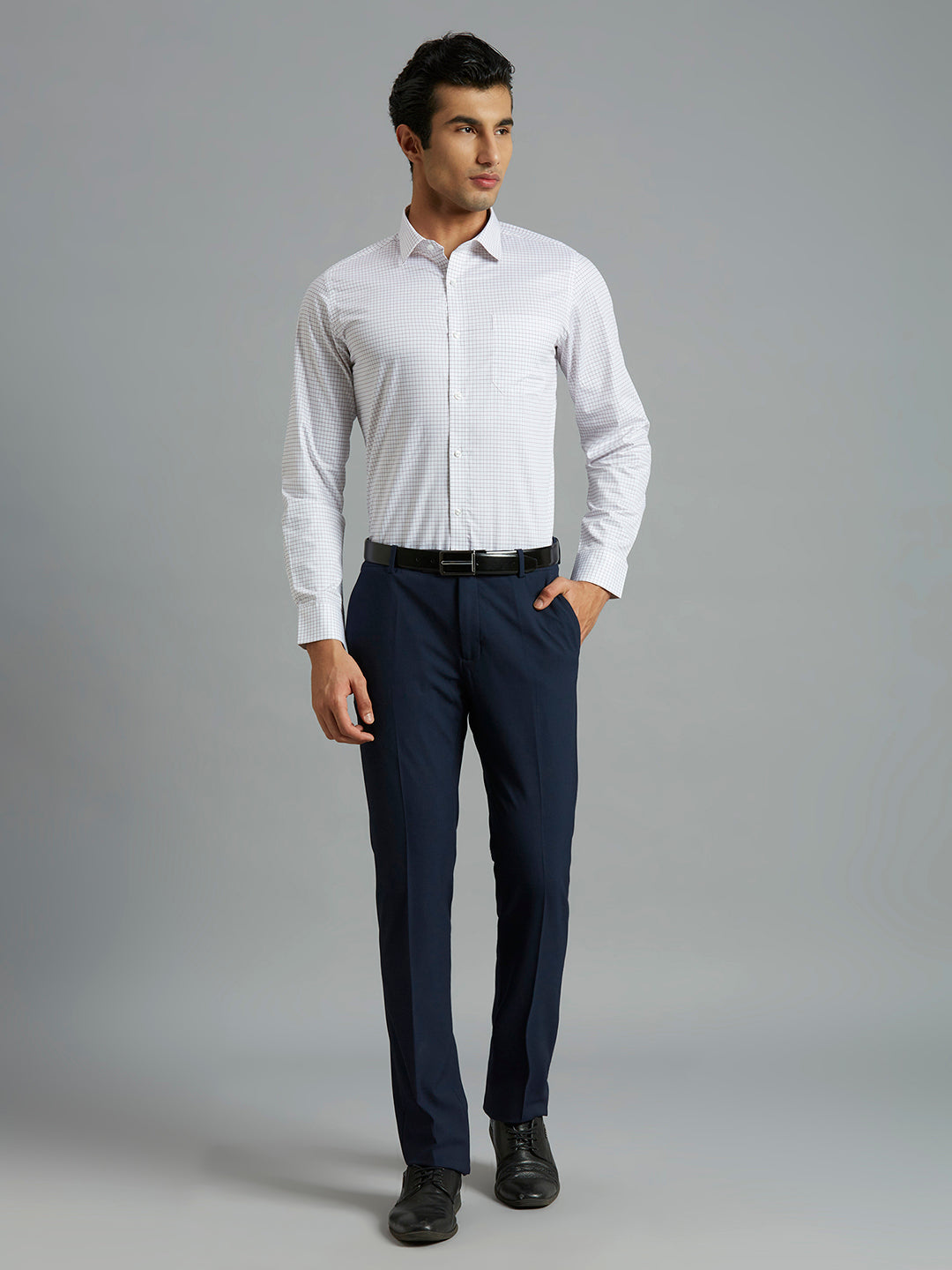 White & Maroon Checks 100% Cotton Slim Fit Formal Full Sleeve Shirt