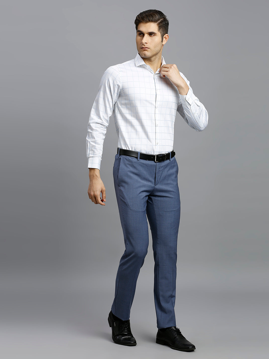 Polished White & Light Blue Checks 100% Cotton Slim Fit Formal Full Sleeve Shirt