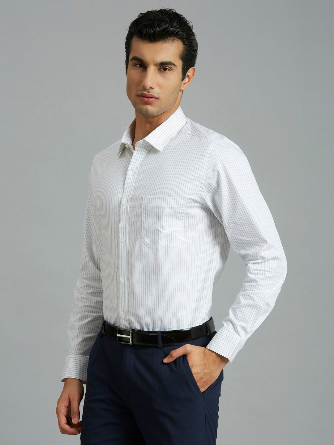 White & Navy Stripe 100% Cotton Slim Fit Formal Full Sleeve Shirt