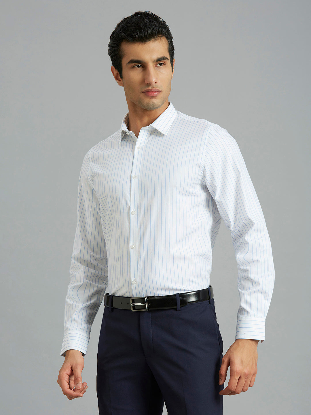 White & Light Blue Stripe 100% Cotton Slim Fit Formal Full Sleeve Shirt