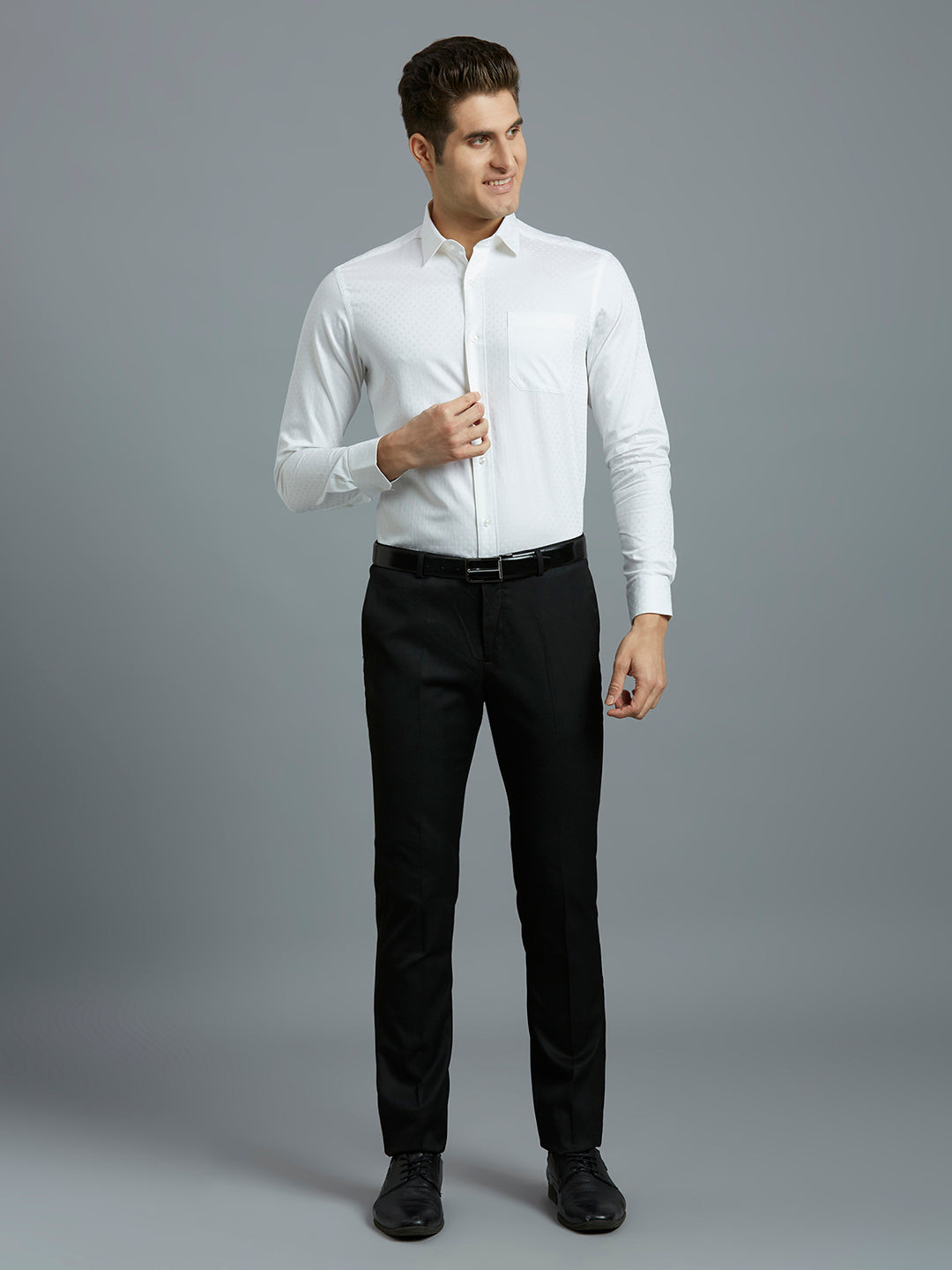 Elegant White Solid 100% Cotton Regular Fit Formal Full Sleeve Shirt