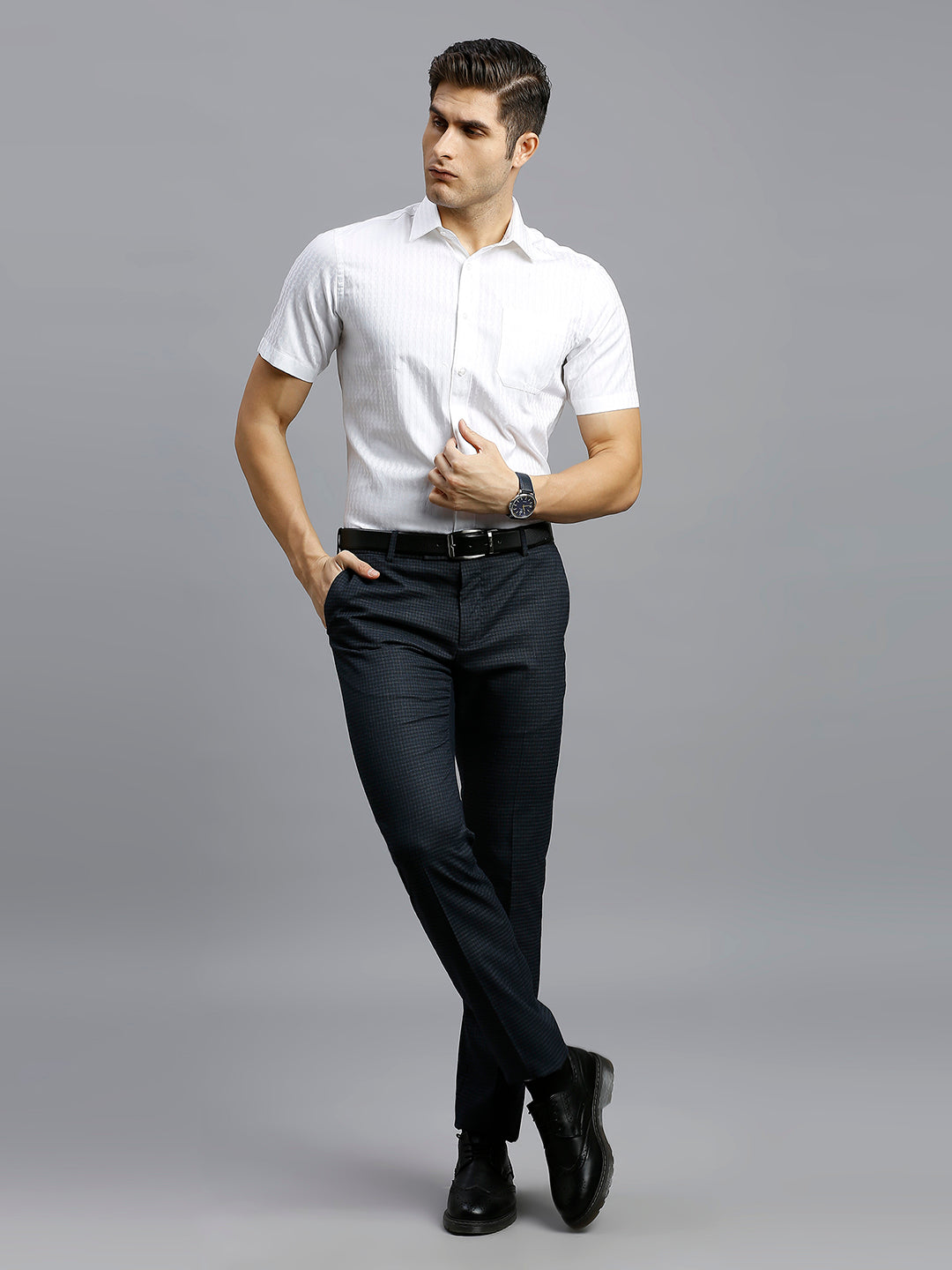 White Solid 100% Cotton Regular Fit Formal Half Sleeve Shirt