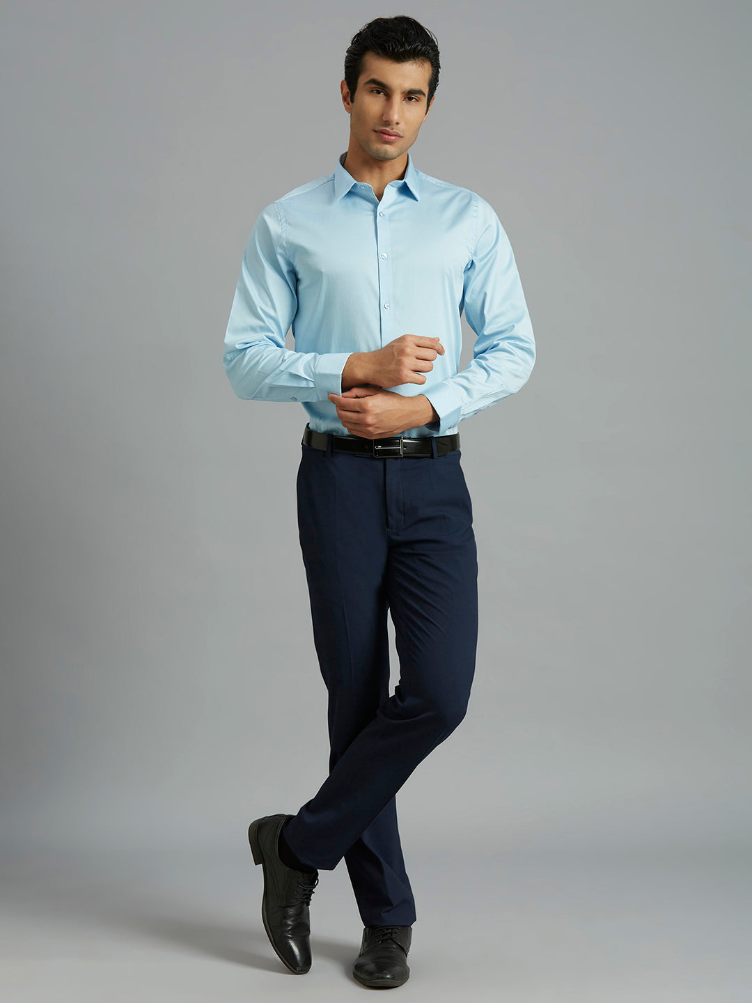 Light Blue Solid 60'S Satin Lycra Slim Fit Formal Full Sleeve Shirt
