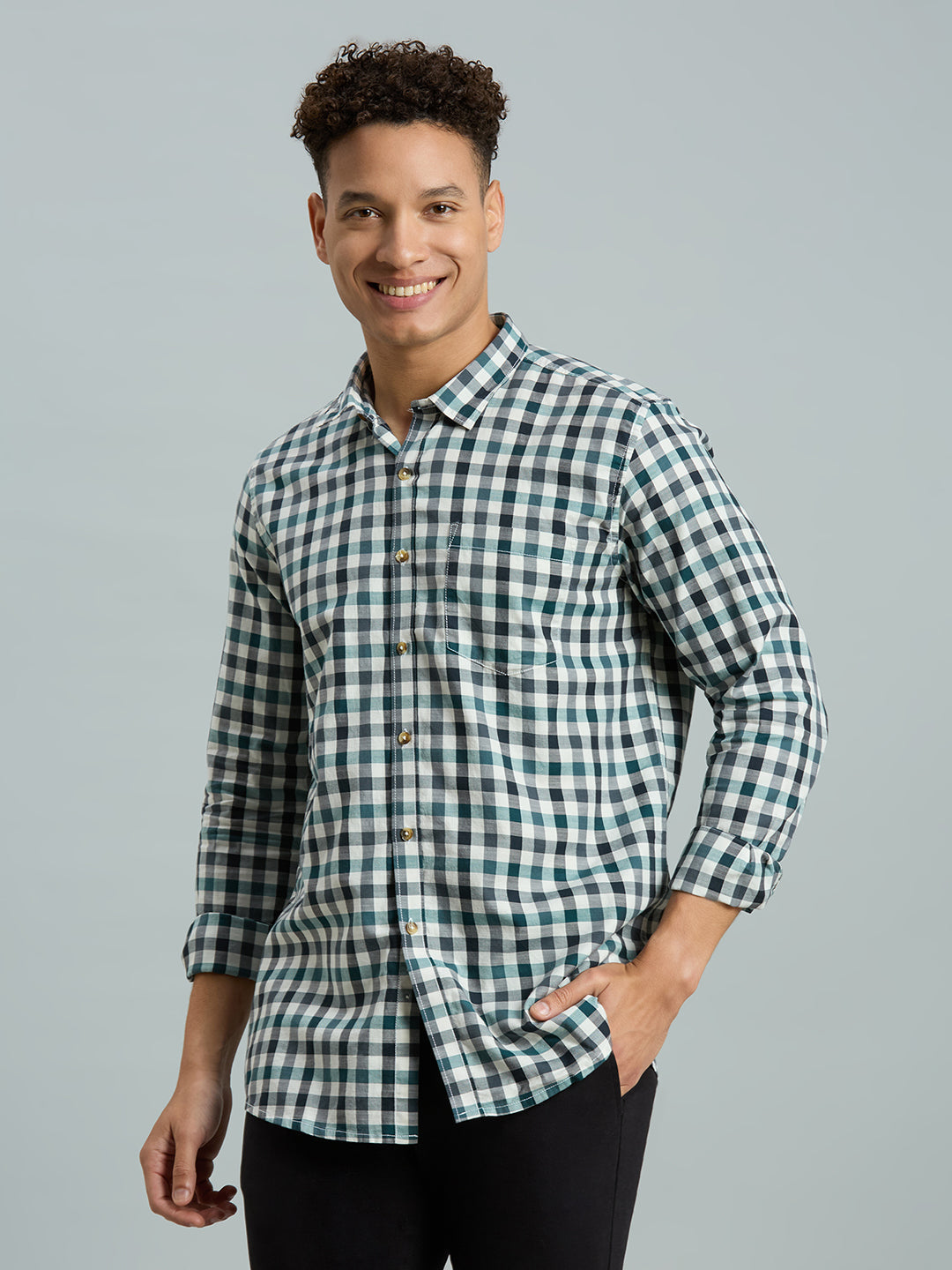 White & Black Checks 100% Cotton Slim Fit Casual Full Sleeve Shirts