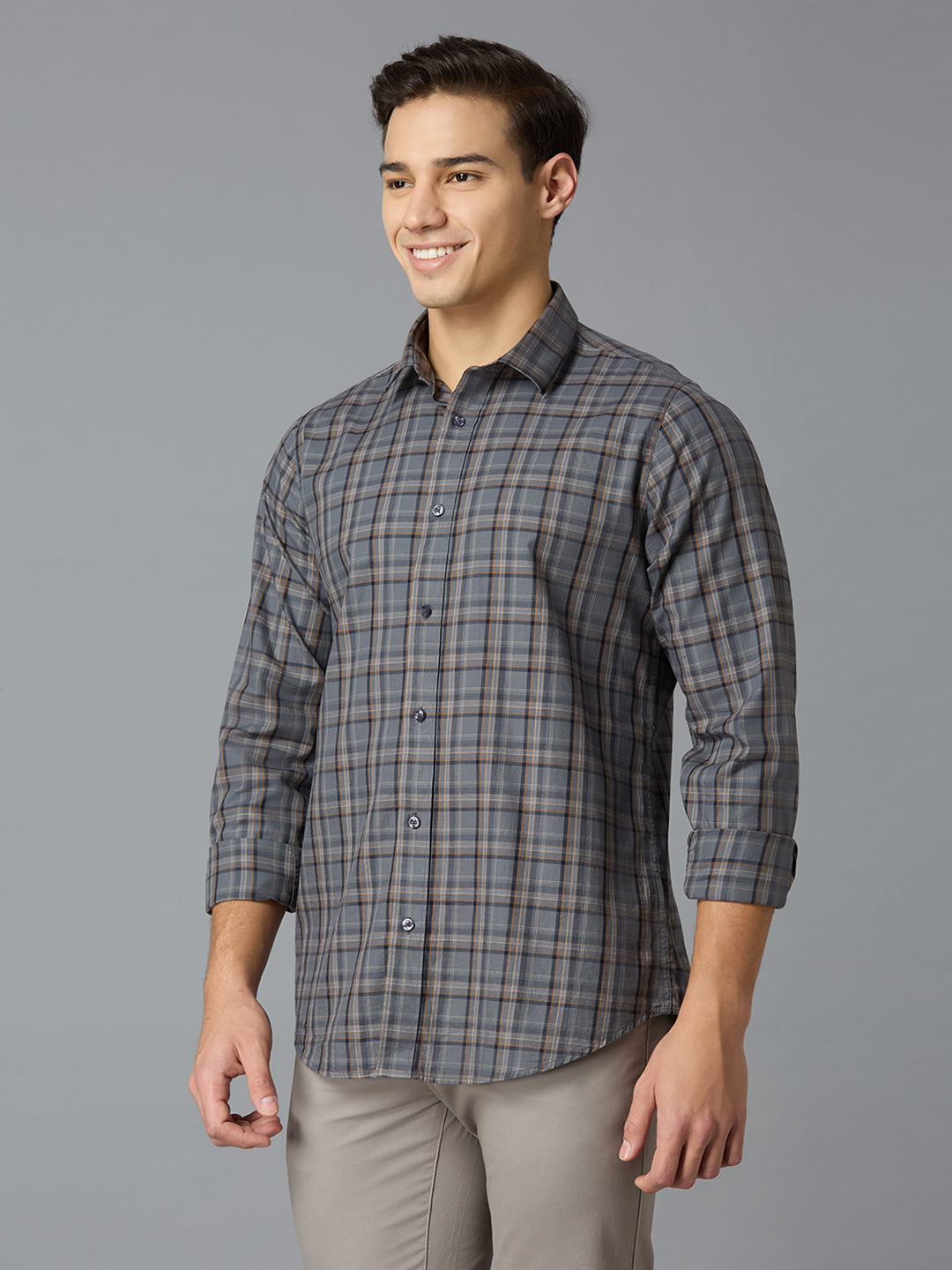 Charcoal Checks 100% Cotton Slim Fit Casual Full Sleeve Shirts