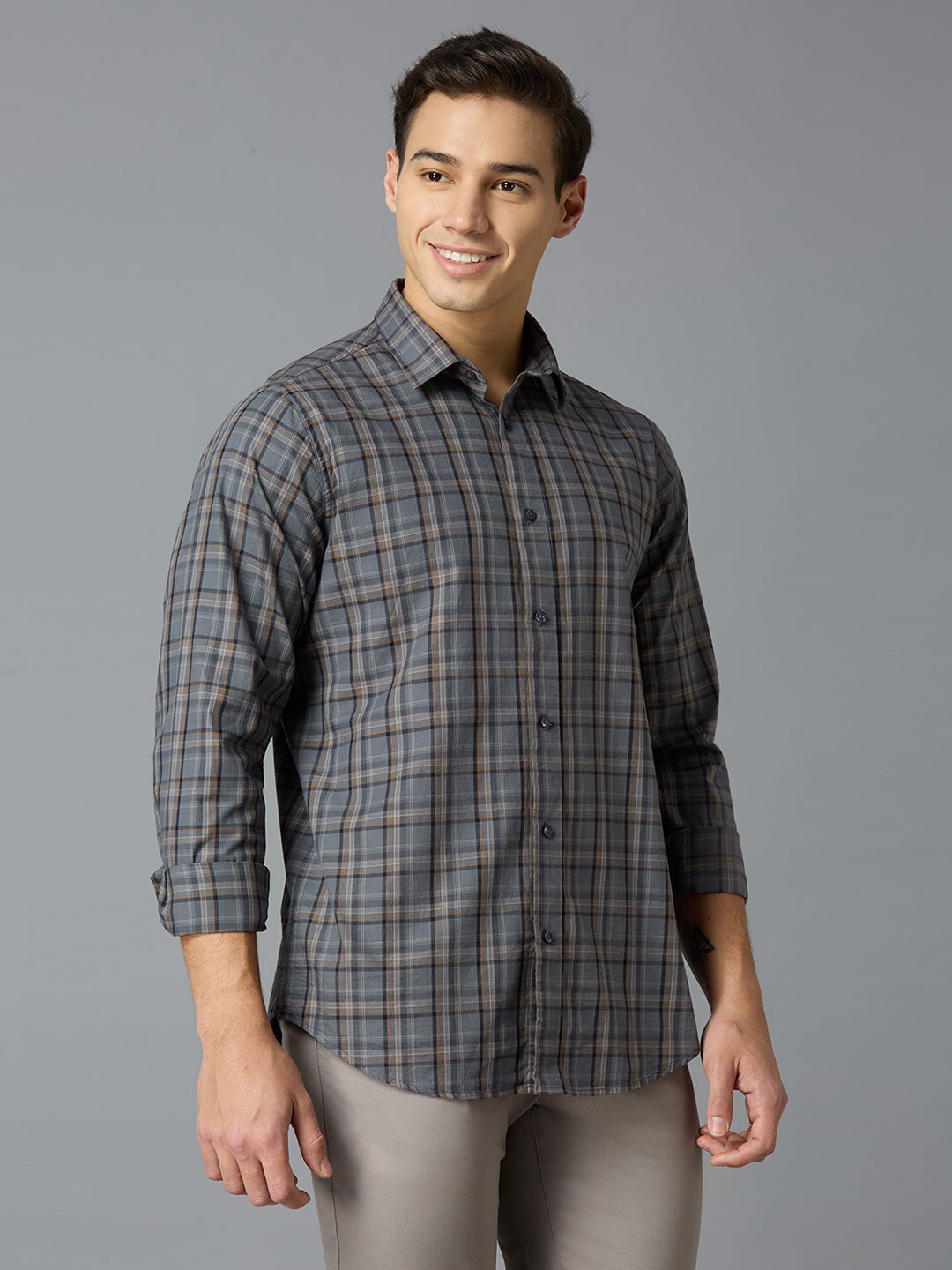 Charcoal Checks 100% Cotton Slim Fit Casual Full Sleeve Shirts