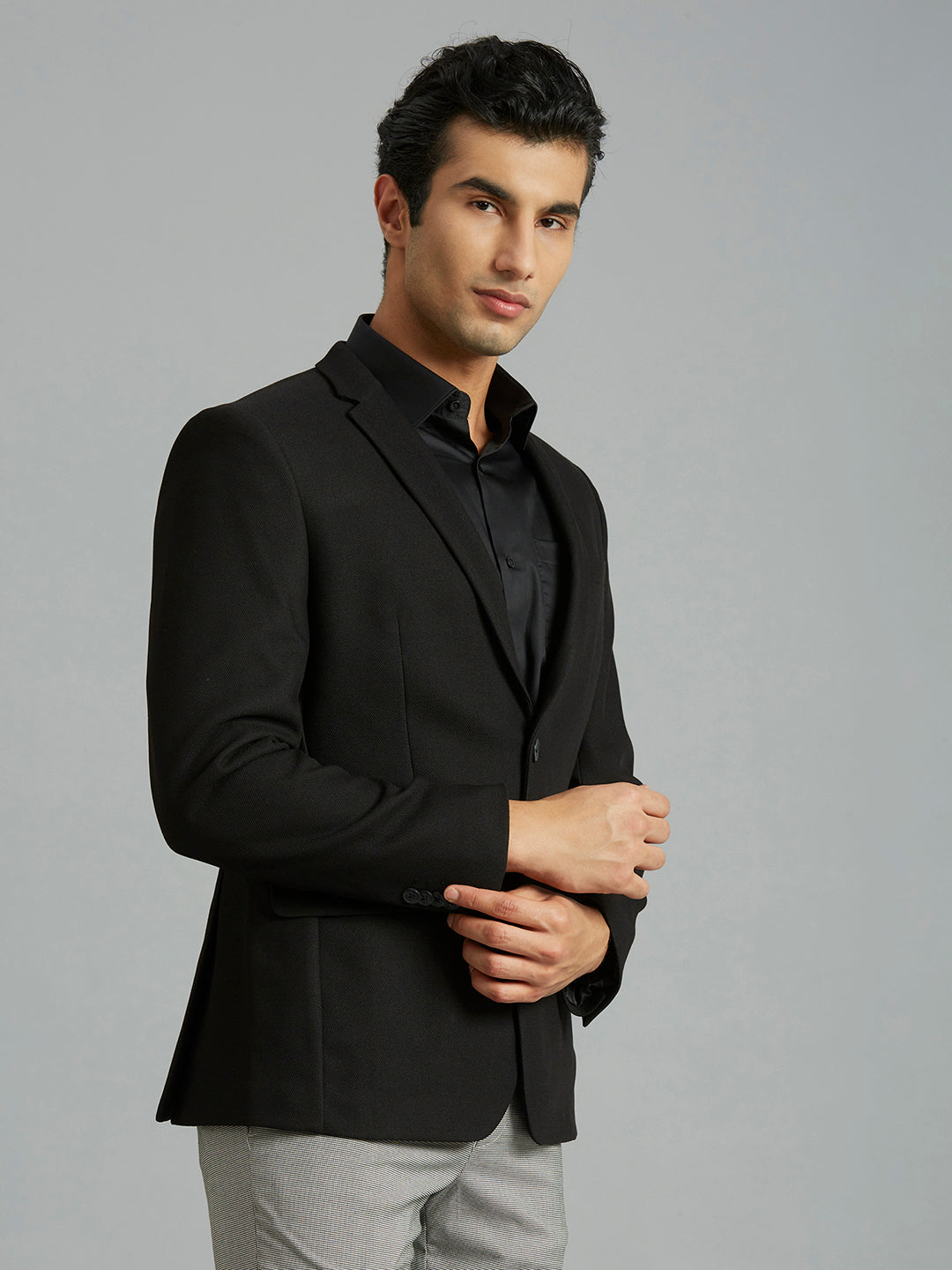 Black Dobby Y/D Poly Viscose Elastane Tailor Fit Formal Full Sleeve Blazer