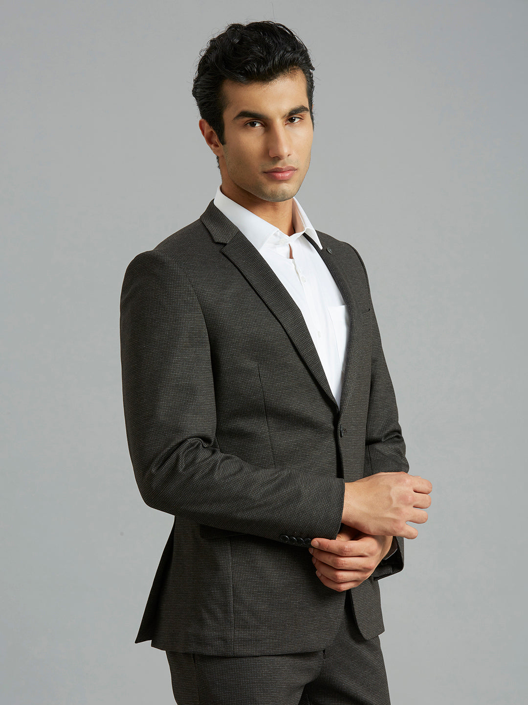 Brown Knitted Fabric Poly Viscose Elastane Tailor Fit Formal Full Sleeve Blazer