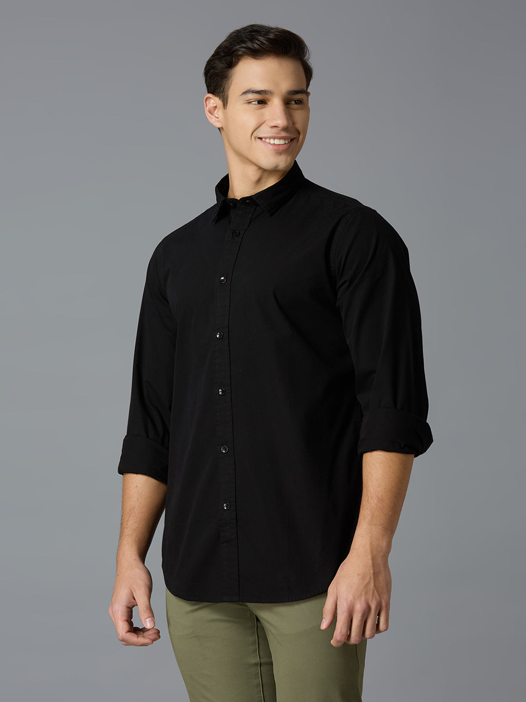 Black Solid Peached Cotton Slim Fit Casual Full Sleeve Shirt