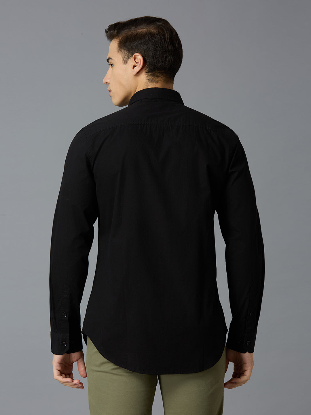 Black Solid Peached Cotton Slim Fit Casual Full Sleeve Shirt