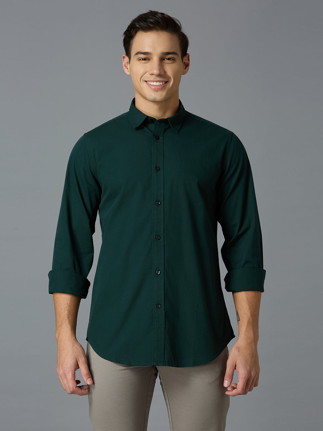 Dark Green Solid Peached Cotton Slim Fit Casual Full Sleeve Shirt