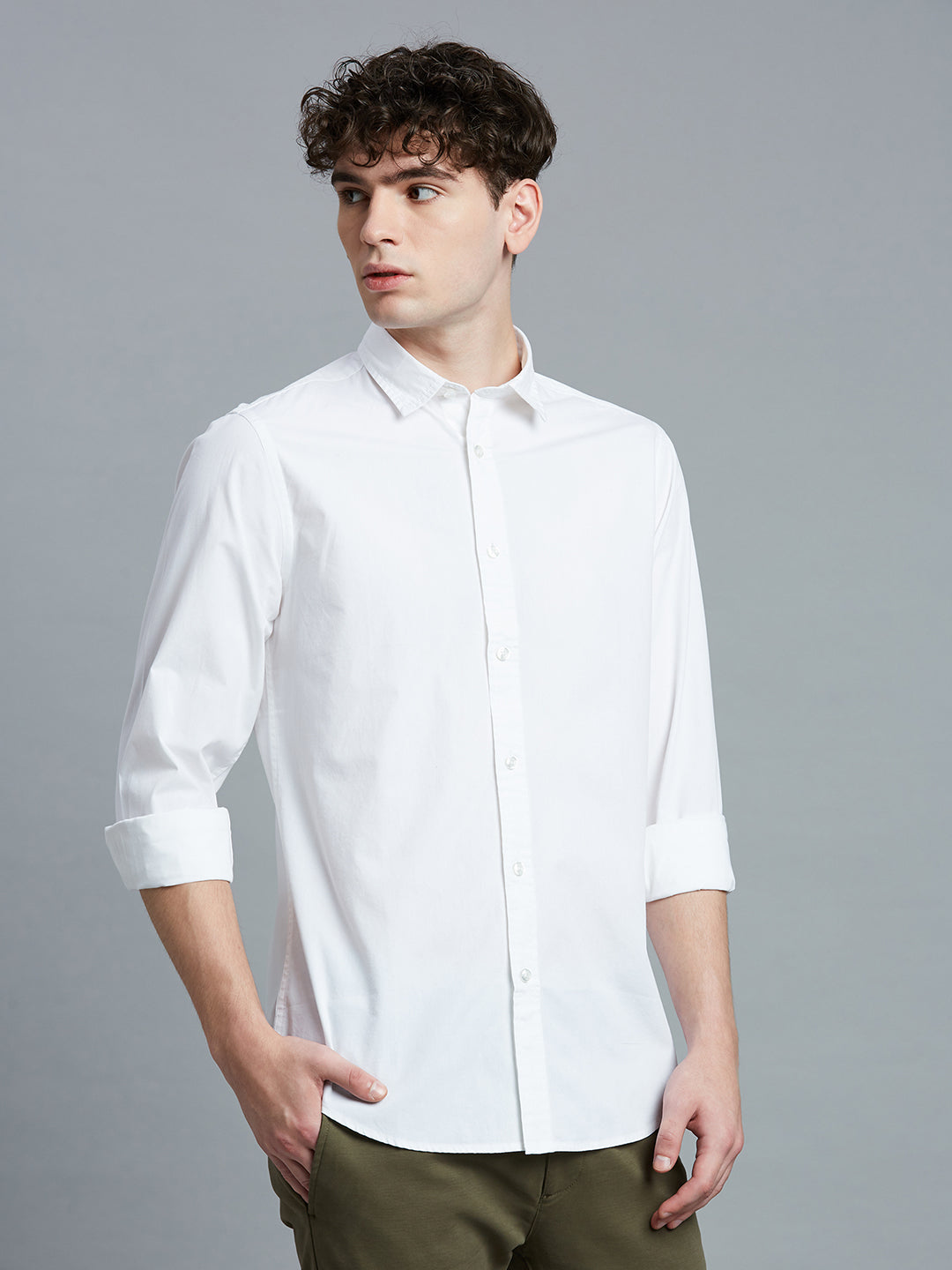 White Solid Peached Cotton Slim Fit Casual Full Sleeve Shirt