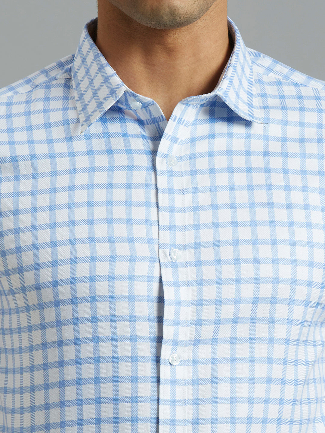 White & Blue Checks 100% Cotton Slim Fit Formal Half Sleeve Shirt