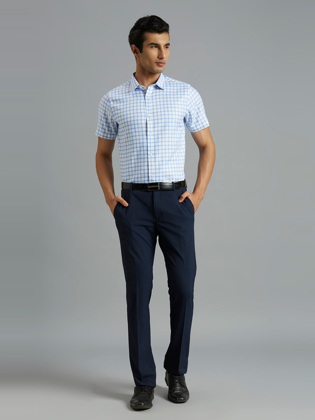 White & Blue Checks 100% Cotton Slim Fit Formal Half Sleeve Shirt