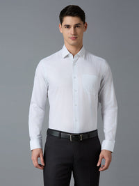 White & Light Blue / 39