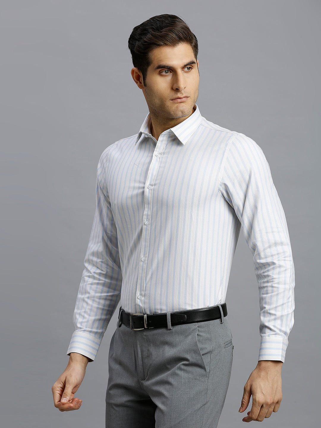 Cream & Blue Dobby Checks 100% Cotton Slim Fit Formal Full Sleeve Shirt