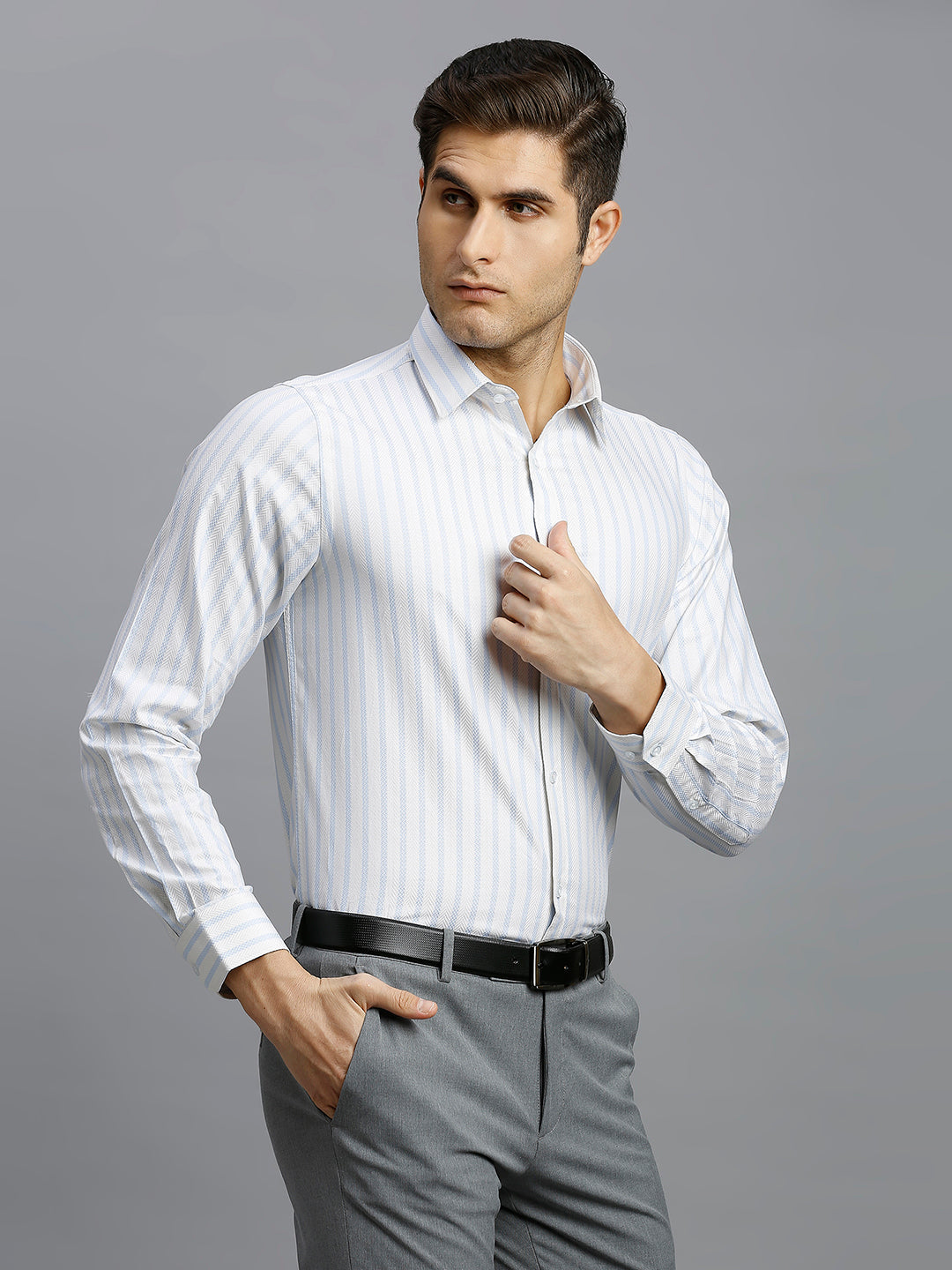 Cream & Blue Dobby Checks 100% Cotton Slim Fit Formal Full Sleeve Shirt