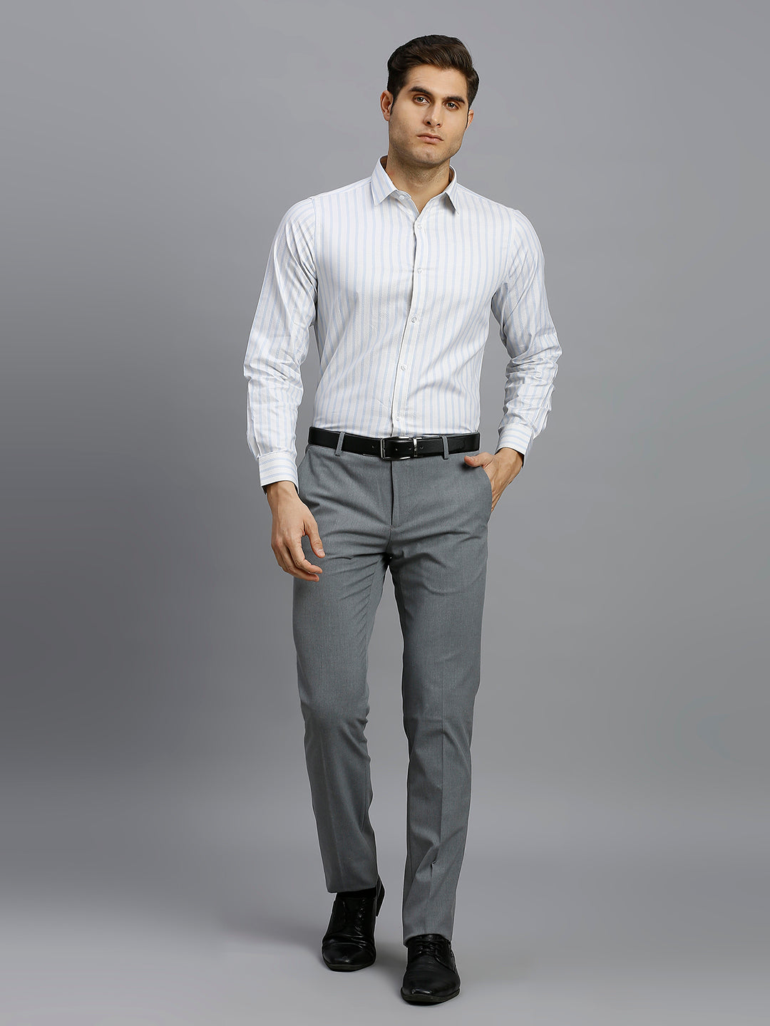 Cream & Blue Dobby Checks 100% Cotton Slim Fit Formal Full Sleeve Shirt