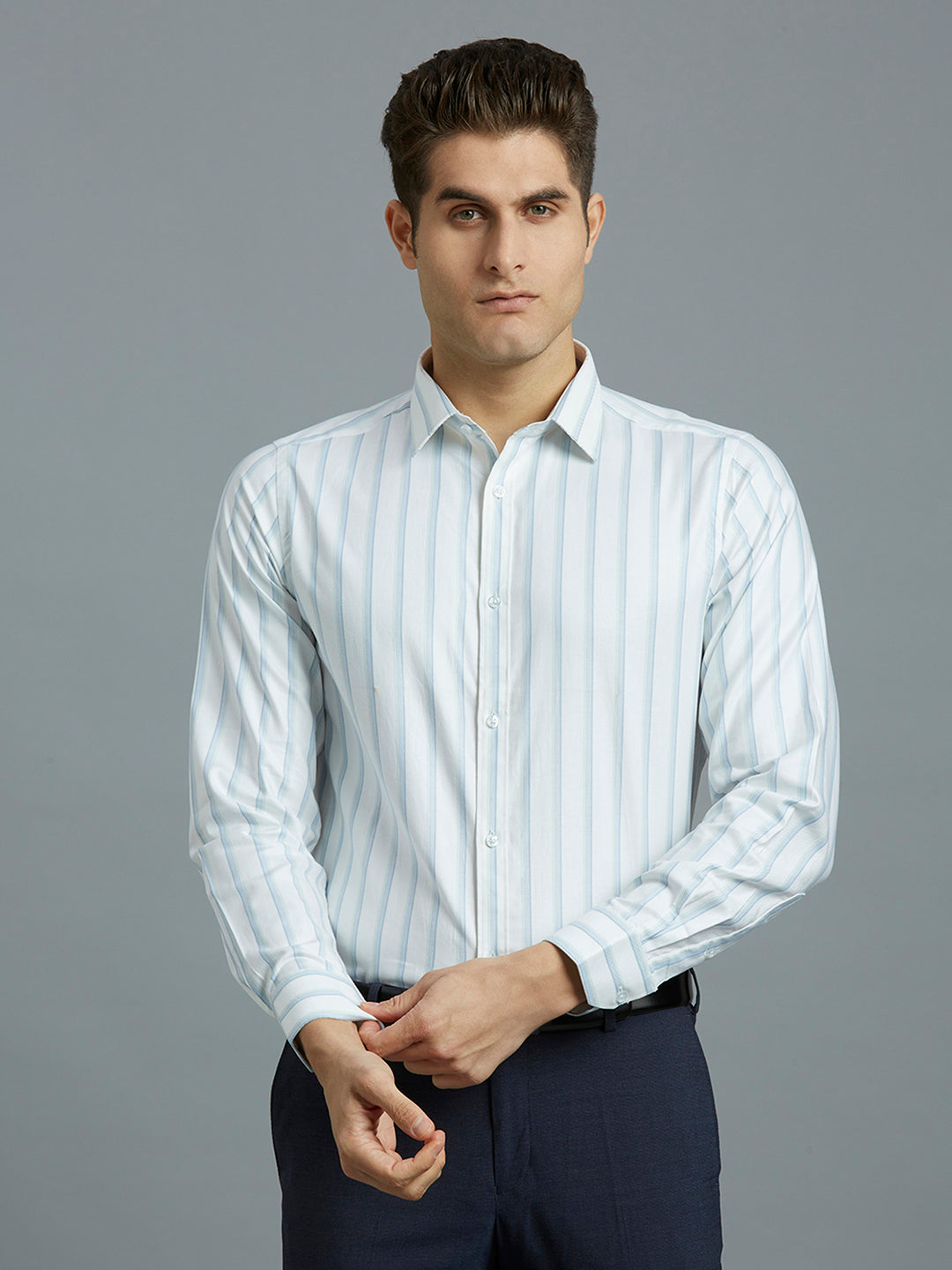 White & Blue Dobby Stripe 100% Cotton Slim Fit Formal Full Sleeve Shirt