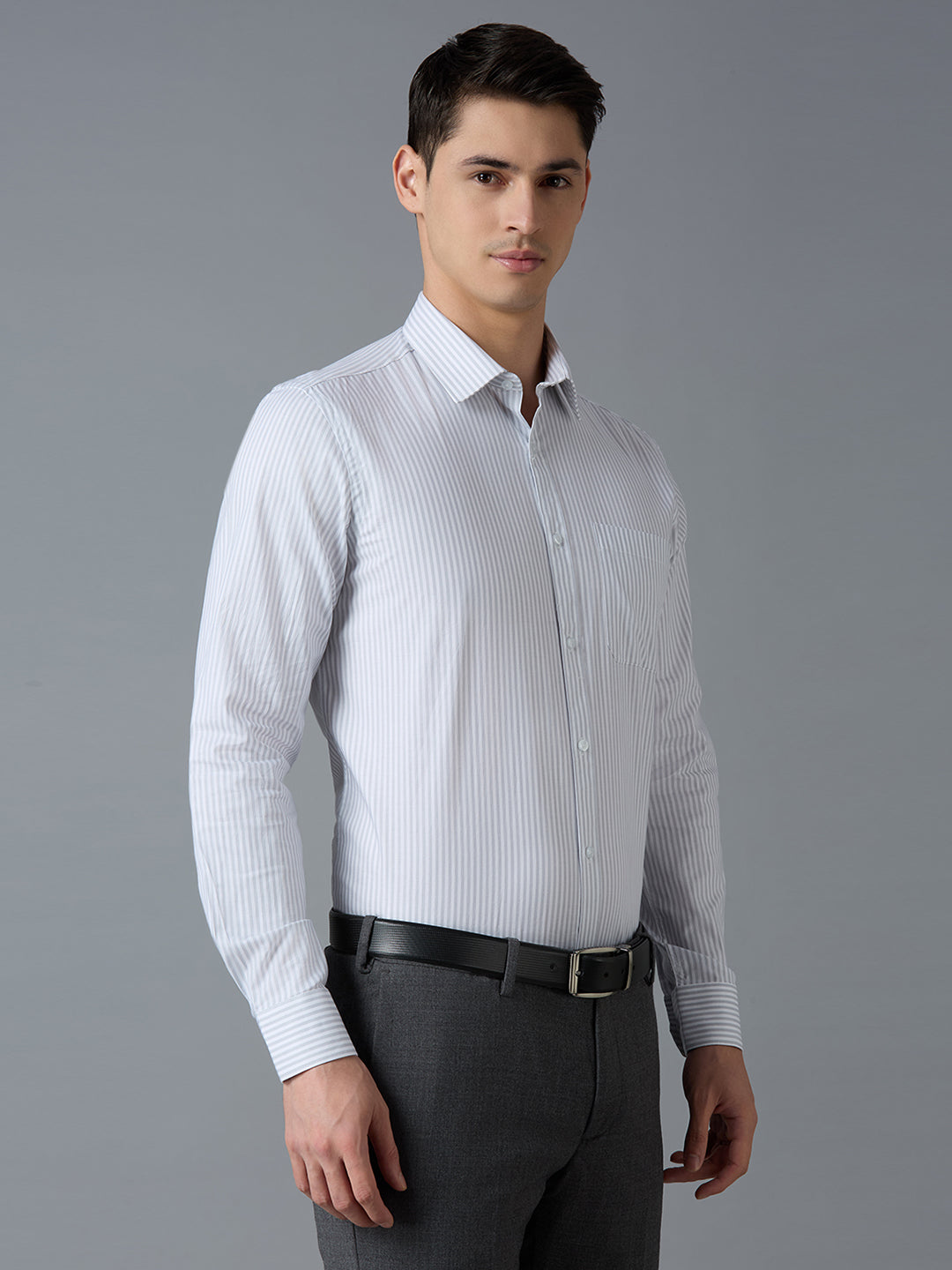 White Black 100% Cotton Striped Slim fit Formal Full Sleeve Shirts