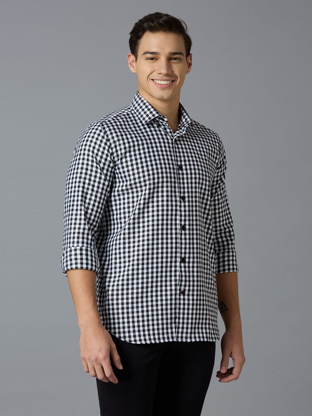 Black 67% Cotton 28% Nylon 5% Spandex Checks Slim Fit Smart Casual Full Sleeves Shirts