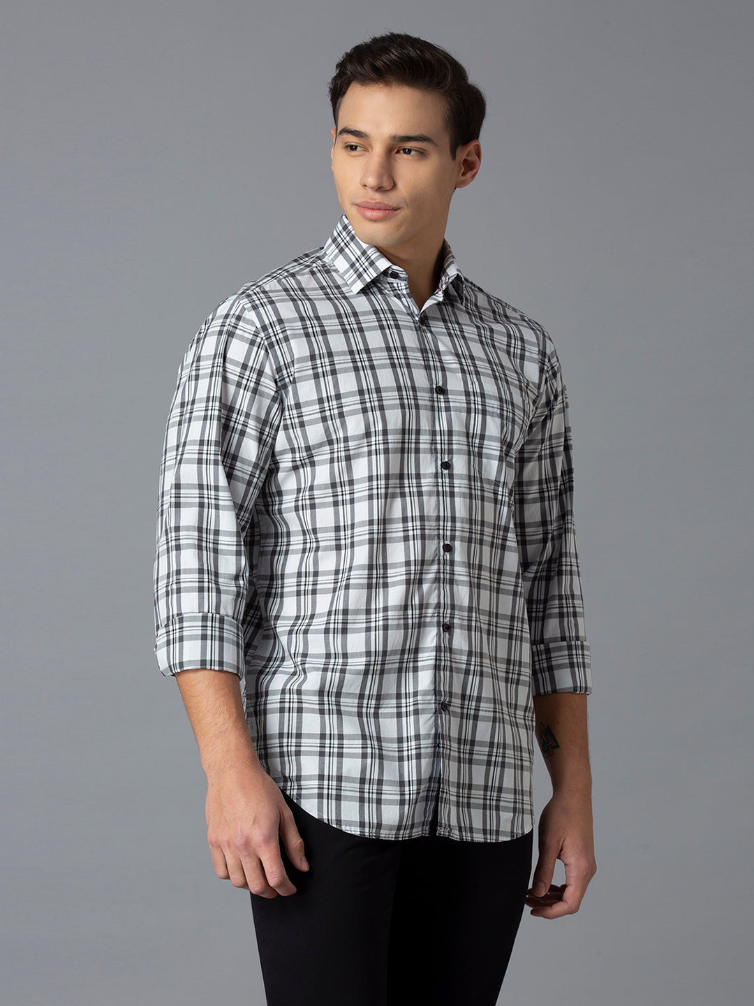 Black-White 100% Cotton Checks Regular Fit Smart Casual Full Sleeves Shirts