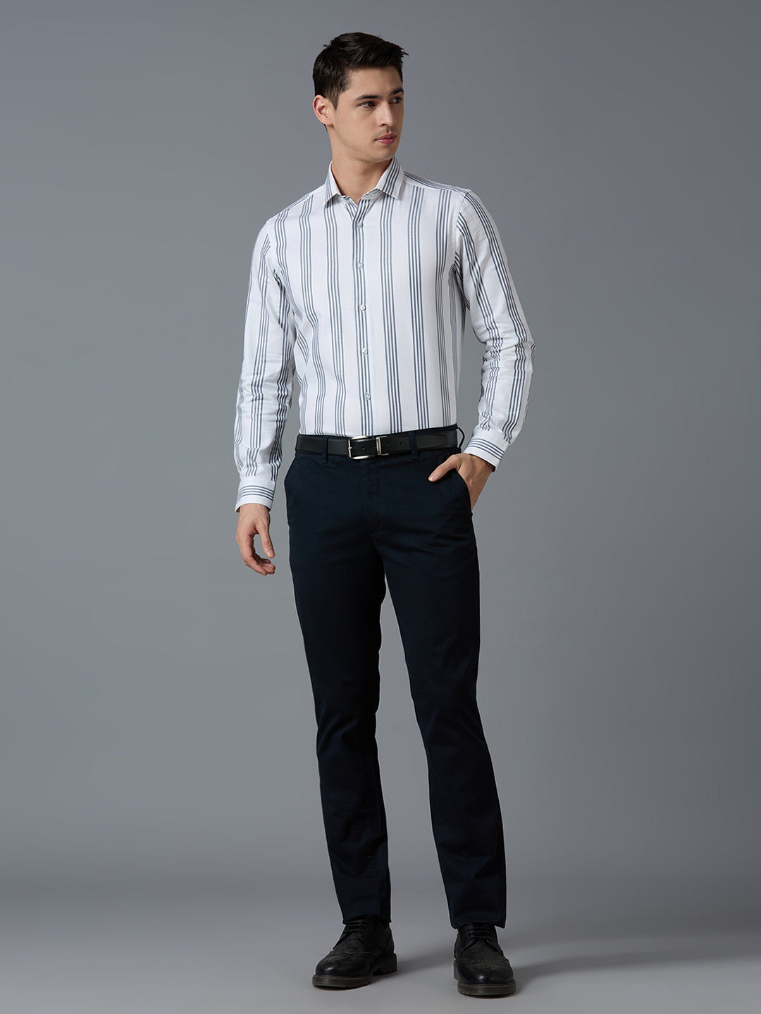 White Blk 100% Cotton Striped Slim fit Formal Full Sleeve Shirts